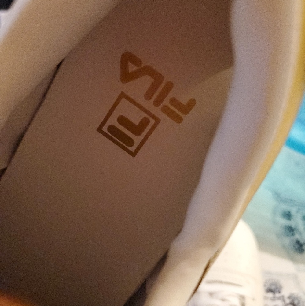 FILA tennis sneaker - Picture 2 of 4
